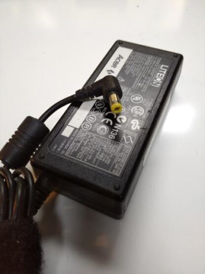 PA-1600-02 19V 3.16A - Imagen 2
