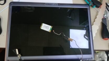 Pantalla y Cover TOSHIBA SATELLITE P300 Grado B