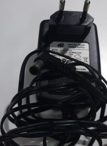 Adaptador corriente AC/DC ENG 8A-201WT15