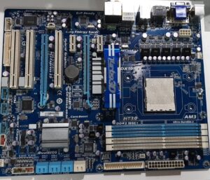 Placa Base GIGABYTE GA-880GA-UD3H