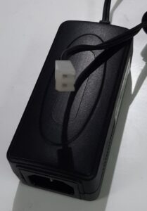 Adaptador corriente AC/DC OEM KWM020-1824F