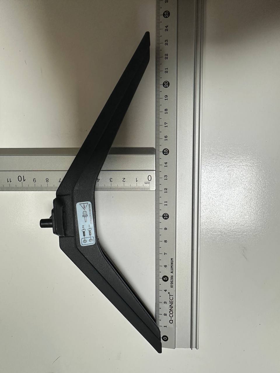 Soporte / pata peana TV monitor Genérico Pata peana TV negra tipo V marcada A