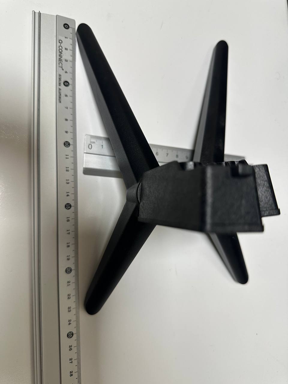 Soporte / pata peana TV monitor Genérico Pata peana TV negra tipo V marcada B