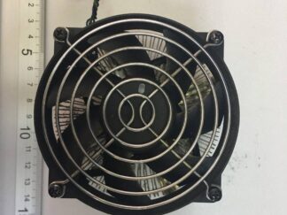 Disipador CPU con ventilador Sin confirmar Disipador radial con rejilla sin referencia legible