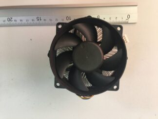 Disipador CPU con ventilador Sin confirmar Disipador radial sin referencia visible