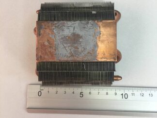 Disipador con heatpipes sin ventilador Sin confirmar Disipador rectangular cobre sin referencia legible
