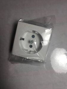 Toma de corriente Schuko empotrable Genérico Toma Schuko empotrable blanca 16A 250V